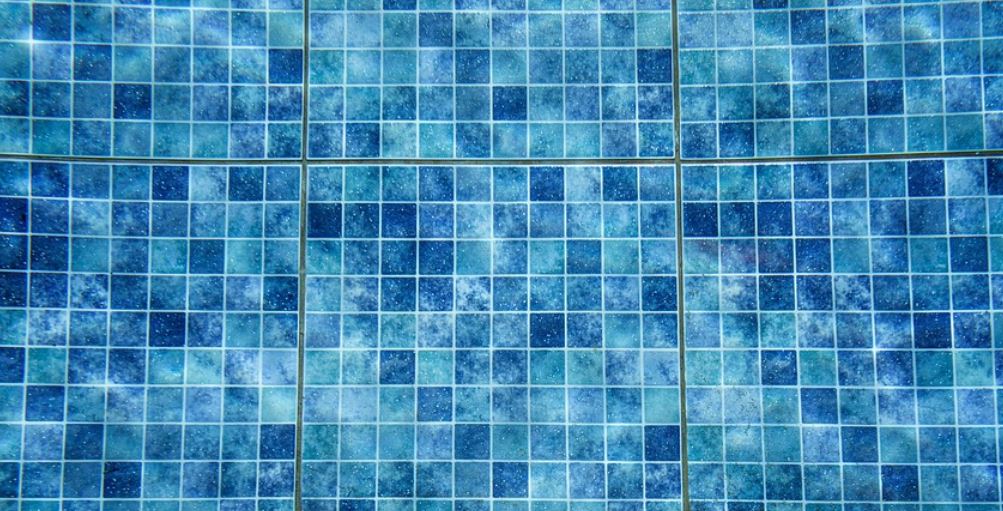 mozaika v bazénu